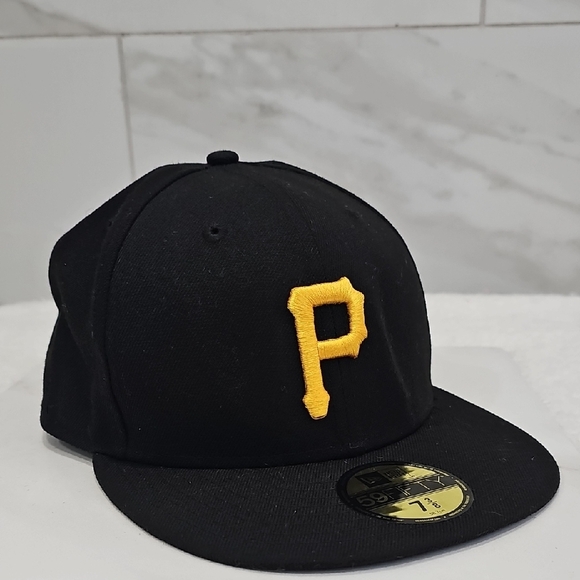 New Era Black with Yellow Gold P For Pittsburg Ball Cap - Picture 1 of 9